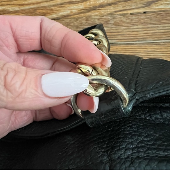 Michael Kors back and gold purse - Picture 3 of 6